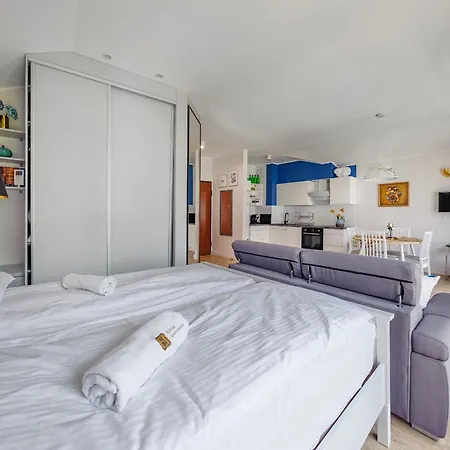 Time - Beautiful Apartment